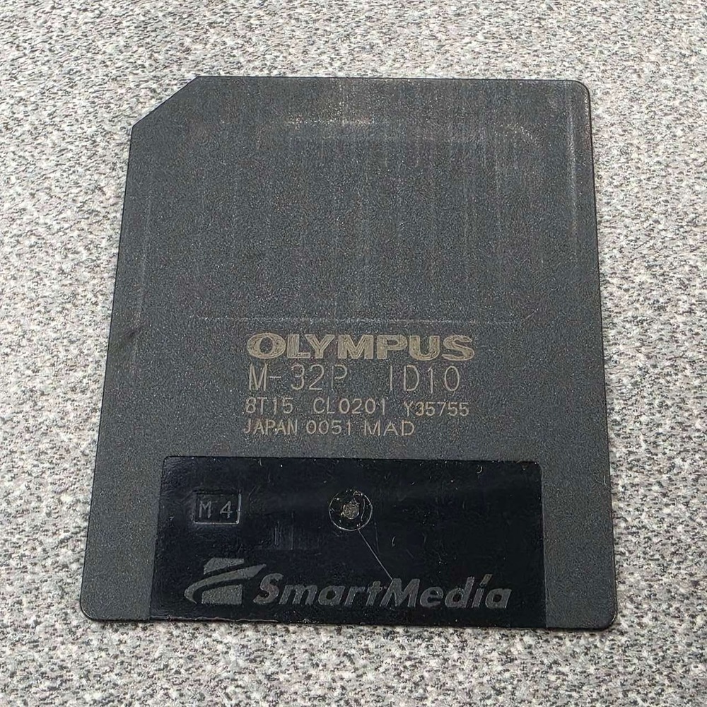 Olympus SmartMedia Card M-32P 32MB Black Excellent Vintage Memory ID10 Japan